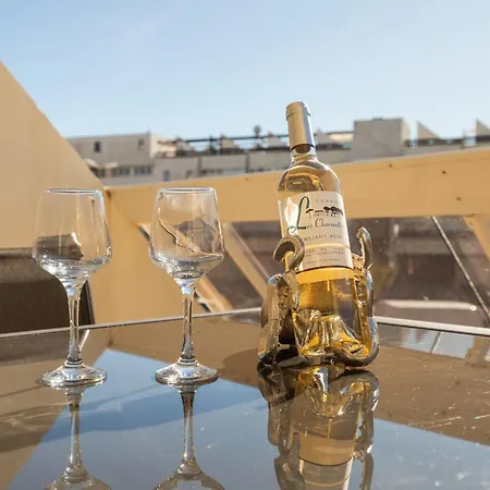 Feriehus Pleasure Heliopolis Terrace- 3 Min From The *
