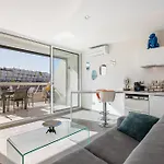 Semesterbostad Pleasure Heliopolis Terrace- 3 Min From The *