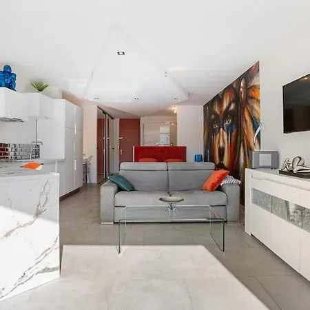 Pleasure Heliopolis Terrace- 3 Min From The Dom wakacyjny Agde