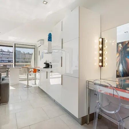 Pleasure Heliopolis Terrace- 3 Min From The Ferienhaus Agde