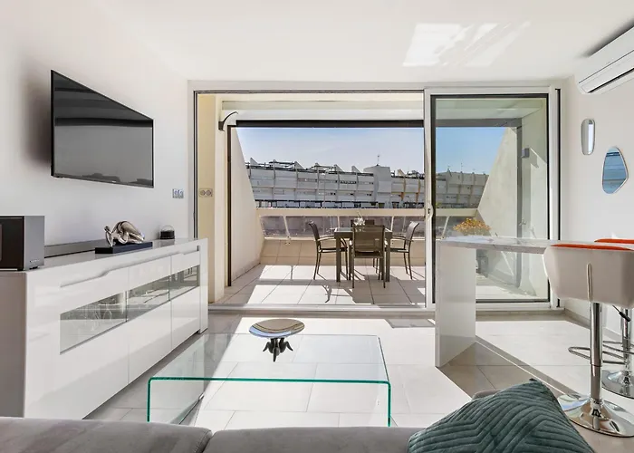 Pleasure Heliopolis Terrace- 3 Min From The